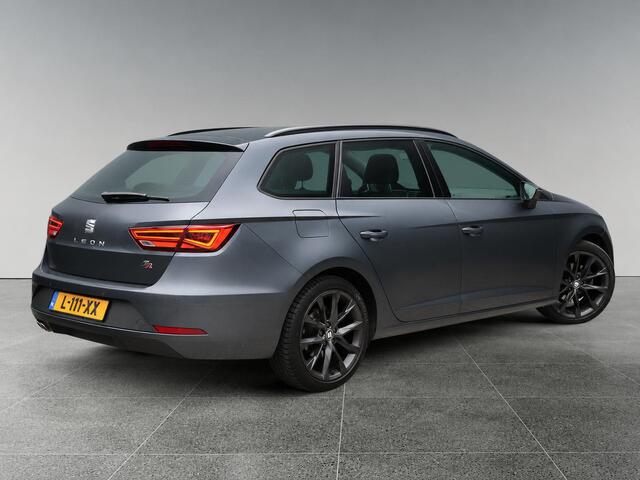 Seat LEON ST FR Ultimate Edition Black 1.5 TSI 150pk DSG | AUTOMAAT | NAVI | CLIMA | APPLE CARPLAY / ANDROID AUTO |