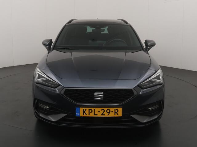 Seat LEON Sportstourer 1.5 TSI e-Hybrid 204pk FR Business | Trekhaak | Stoel- en stuurwiel verwarming | Adapt. Cruise | Camera | 1/2 leer | Fabrieksgarantie t/m 05-2029 |