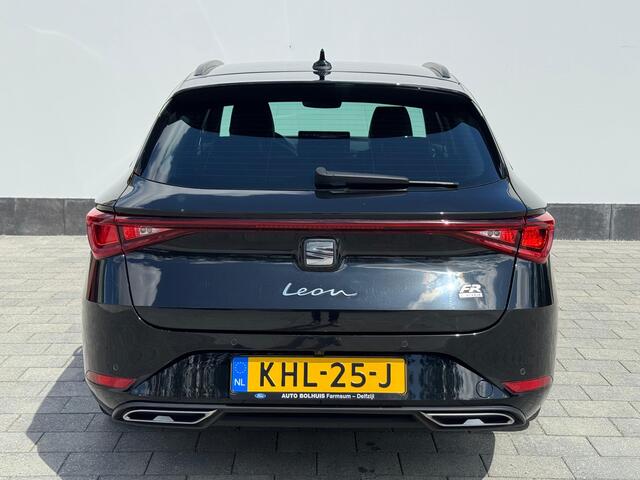 Seat LEON Sportstourer 1.5 TSI e-Hybrid 204pk FR Business | Trekhaak | Stoel- en stuurwiel verwarming | Adapt. Cruise | Camera | 1/2 leer | Fabrieksgarantie t/m 05-2029 |