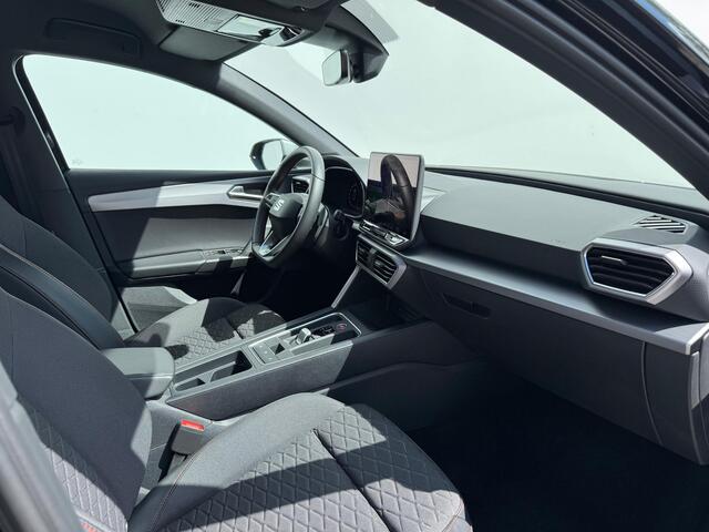 Seat LEON Sportstourer 1.5 TSI e-Hybrid 204pk FR Business | Trekhaak | Stoel- en stuurwiel verwarming | Adapt. Cruise | Camera | 1/2 leer | Fabrieksgarantie t/m 05-2029 |