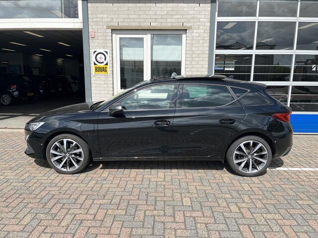 Seat LEON 1.4 TSI eHybrid PHEV FR / AUTOMAAT/ PANO/ ALCANTARA/ FULL LINK/ ACC/ DCC/ PARK.SENSOR.V+A/ CAMERA/ STUUR+STOELVERWARM./ MEMORY SEAT/ DODEHOEK/ KEYLESS/ DIGITAL DASH/ NAVI/ DAB/ CLIMA/ LED/ 18'' LMV