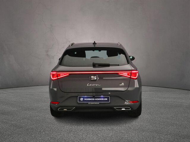 Seat LEON Sportstourer FR Business 1.5 TSI eHybrid 204pk DSG Automaat Trekhaak, Adaptive cruise control, Achteruitrijcamera, Stoelverwarming, LED koplampen, Parkeersensoren