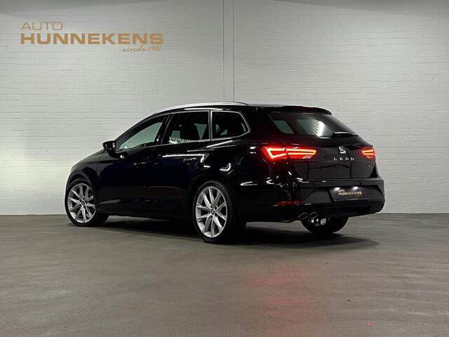 Seat LEON ST 1.5 TSI FR Business Intense | Cruise control | Achterruitrijcamera | Carplay | Beats soundsystem | Climate control | Navigatie | Airco | Parkeersensoren