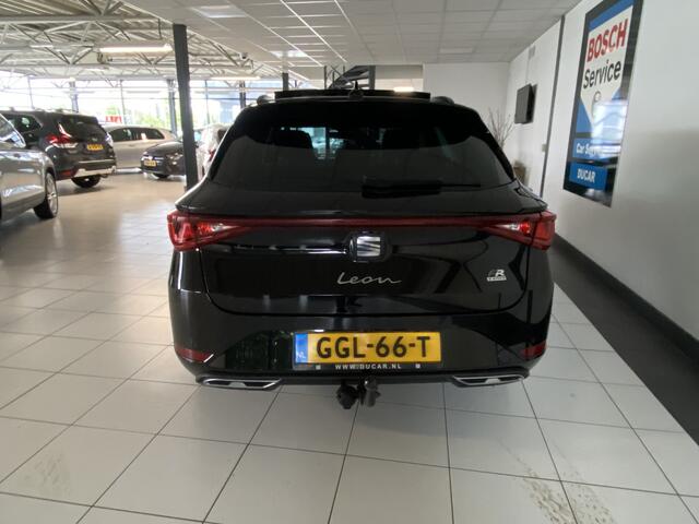 Seat LEON Sportstourer 1.4 TSI eHybrid PHEV FR Business Intense Panoramadak / Trekhaak/ Carplay /