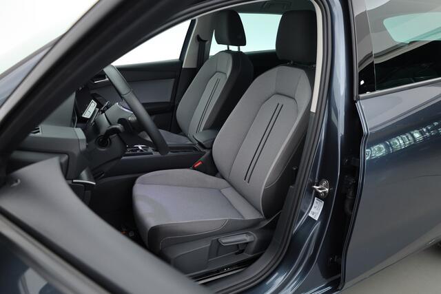 Seat LEON Sportstourer 1.5 TSI e-Hybrid Style Business Intense | Rijklaar | 102.1%SOH | Dig. Cockpit | Adapt. Cruise | Stoel-Stuurverw. | Camera+PDC | Keyless | NAV+App.Connect | Elek. Klep | 17'' V