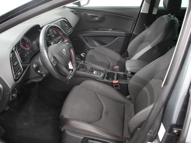 Seat LEON ST 1.8 TSI FR 160pk FR Business Intense Navigatie Apple Carplay/Android Auto Camera Seat Sound system Adaptive Cruise Control Climate Control Lichtmetalen velgen