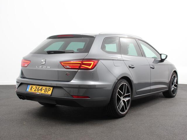Seat LEON ST 1.8 TSI FR 160pk FR Business Intense Navigatie Apple Carplay/Android Auto Camera Seat Sound system Adaptive Cruise Control Climate Control Lichtmetalen velgen