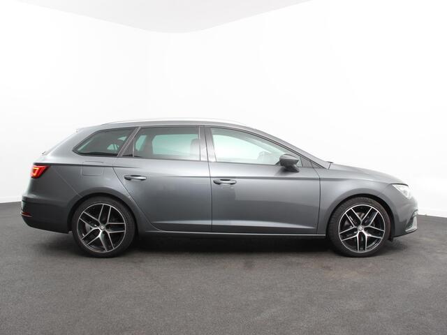 Seat LEON ST 1.8 TSI FR 160pk FR Business Intense Navigatie Apple Carplay/Android Auto Camera Seat Sound system Adaptive Cruise Control Climate Control Lichtmetalen velgen