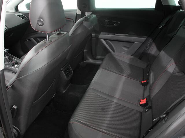 Seat LEON ST 1.8 TSI FR 160pk FR Business Intense Navigatie Apple Carplay/Android Auto Camera Seat Sound system Adaptive Cruise Control Climate Control Lichtmetalen velgen