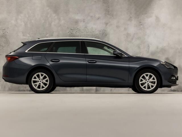 Seat LEON 1.5 TSI Sport (4 CILINDER, APPLE CARPLAY, GROOT NAVI, CAMERA, GETINT GLAS, SPORTSTOELEN, ADAPTIVE CRUISE, KEYLESS, NIEUWSTAAT)