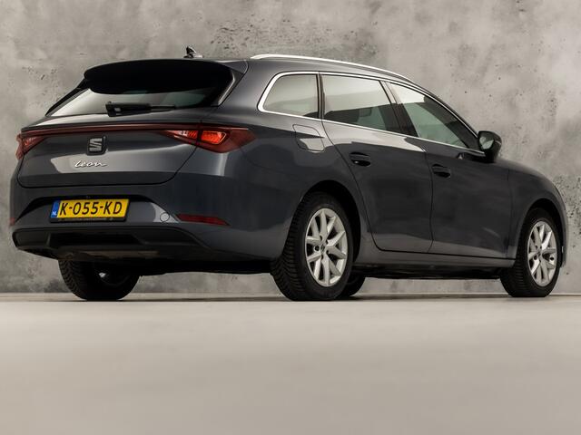 Seat LEON 1.5 TSI Sport (4 CILINDER, APPLE CARPLAY, GROOT NAVI, CAMERA, GETINT GLAS, SPORTSTOELEN, ADAPTIVE CRUISE, KEYLESS, NIEUWSTAAT)