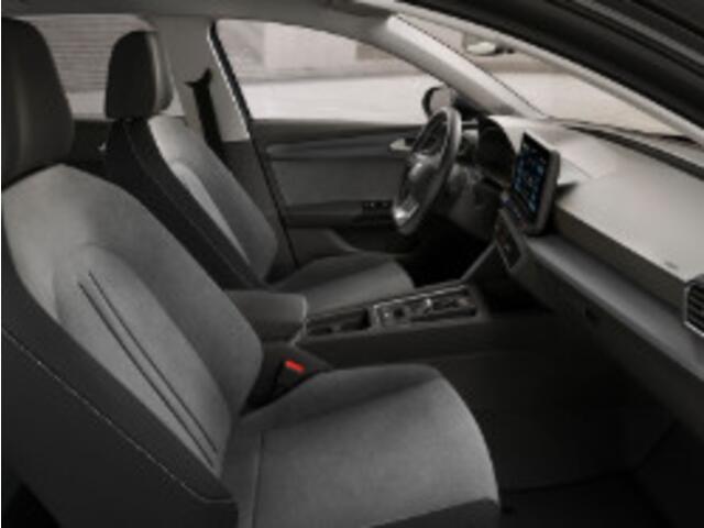 Seat LEON Sportstourer Style Business Intense 1.5 eTSI 115 PK Station | Matrix verlichting | Metallic Lak | Herwaardering!!