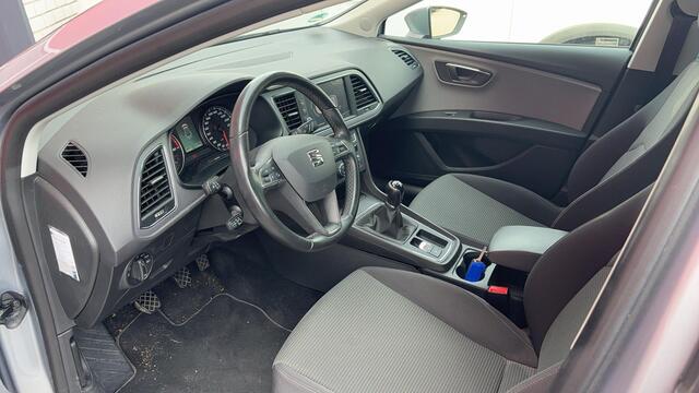 Seat LEON ST 1.0 EcoTSI Style Business Intense DRIEM VV / CARPLAY / KEYLESS / NAVI / CLIMA / PDC / BLUETOOTH / CRUISE / NL-AUTO