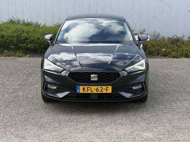 Seat LEON Sportstourer 1.4 eTSI FR DSG | Automaat | Klima | Dodehoek | Sfeer