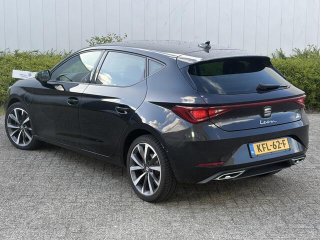 Seat LEON Sportstourer 1.4 eTSI FR DSG | Automaat | Klima | Dodehoek | Sfeer