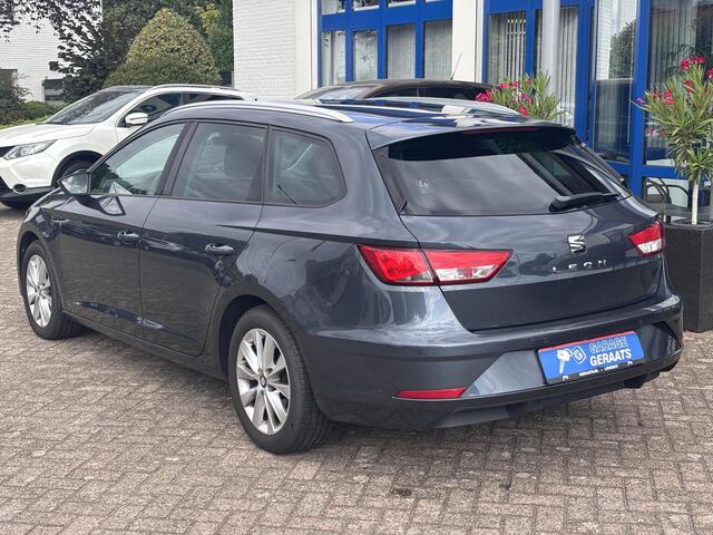 Seat LEON ST 1.0 EcoTSI Style Business Intense l Camera, Parkeersensoren V+A, Apple Carplay/Android Auto, Climate Control, Multifunctioneel Stuurwiel.