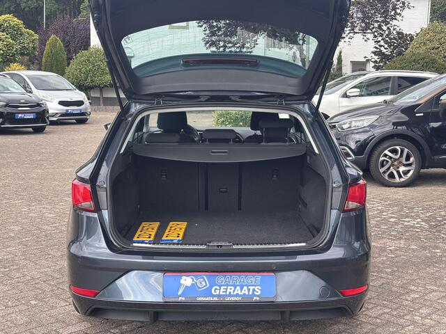 Seat LEON ST 1.0 EcoTSI Style Business Intense l Camera, Parkeersensoren V+A, Apple Carplay/Android Auto, Climate Control, Multifunctioneel Stuurwiel.