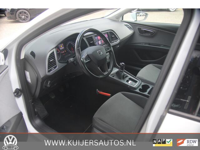Seat LEON 1.0 EcoTSI Style Business Intense | Carplay | Trekhaak | PDC |