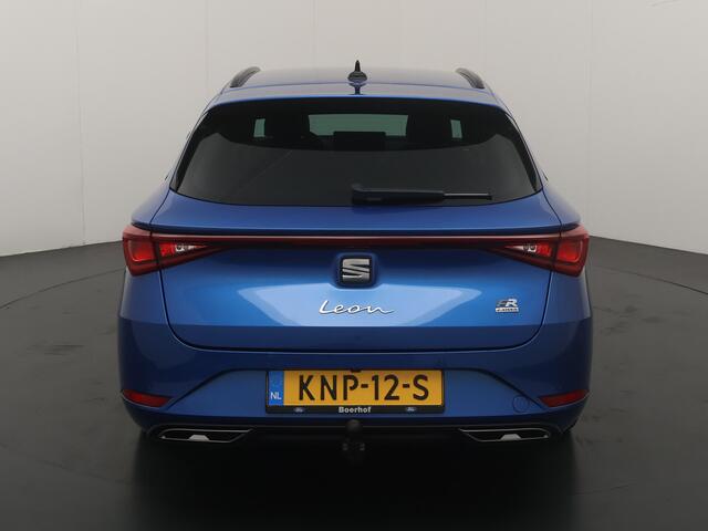 Seat LEON Sportstourer 1.5 TSI e-Hybrid 204pk FR Business | Trekhaak | Stoel- en stuurwiel verwarming | Adapt. Cruise | Camera | 1/2 leer | Fabrieksgarantie t/m 05-2029 |