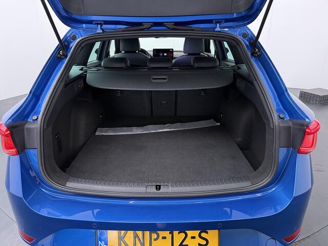 Seat LEON Sportstourer 1.5 TSI e-Hybrid 204pk FR Business | Trekhaak | Stoel- en stuurwiel verwarming | Adapt. Cruise | Camera | 1/2 leer | Fabrieksgarantie t/m 05-2029 |