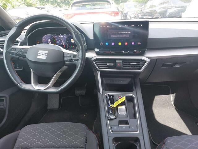Seat LEON Sportstourer 1.4 TSI eHybrid PHEV FR | 18 inch | Adaptive cruise control | Stoelverwarming | Achteruitrijcamera