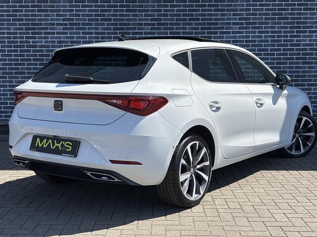 Seat LEON 1.4 TSI eHybrid PHEV FR Business Intense | Plug-in Hybrid (PHEV) | Panoramadak | Achteruitrijcamera | Parkeersensoren | Parkeerassistent | Dynamic Chassis Control | Stoelverwarming | Keyless Entry | Cruise Control Adaptief | Dodehoekdetectie | Navigatie | Apple Carplay | Android Auto | Lichtmetalen Velgen 18 inch