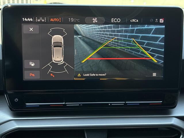 Seat LEON 1.4 TSI eHybrid PHEV FR Business Intense | Plug-in Hybrid (PHEV) | Panoramadak | Achteruitrijcamera | Parkeersensoren | Parkeerassistent | Dynamic Chassis Control | Stoelverwarming | Keyless Entry | Cruise Control Adaptief | Dodehoekdetectie | Navigatie | Apple Carplay | Android Auto | Lichtmetalen Velgen 18 inch