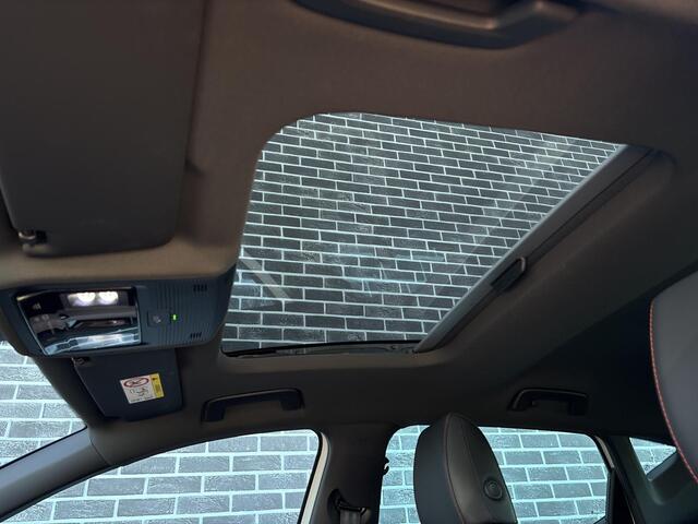 Seat LEON 1.4 TSI eHybrid PHEV FR Business Intense | Plug-in Hybrid (PHEV) | Panoramadak | Achteruitrijcamera | Parkeersensoren | Parkeerassistent | Dynamic Chassis Control | Stoelverwarming | Keyless Entry | Cruise Control Adaptief | Dodehoekdetectie | Navigatie | Apple Carplay | Android Auto | Lichtmetalen Velgen 18 inch