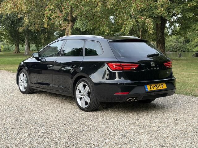 Seat LEON ST 1.5 TSI FR Business Intense, Automaat