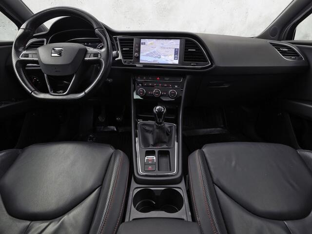 Seat LEON 1.5 TSI FR Sport 150Pk (PANORAMADAK, VIRTUAL COCKPIT, LEDER, APPLE CARPLAY, BEATS AUDIO, STOELVERWARMING, GETINT GLAS, ZWART HEMEL, NIEUWSTAAT)