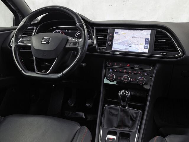 Seat LEON 1.5 TSI FR Sport 150Pk (PANORAMADAK, VIRTUAL COCKPIT, LEDER, APPLE CARPLAY, BEATS AUDIO, STOELVERWARMING, GETINT GLAS, ZWART HEMEL, NIEUWSTAAT)