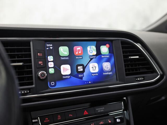 Seat LEON 1.5 TSI FR Sport 150Pk (PANORAMADAK, VIRTUAL COCKPIT, LEDER, APPLE CARPLAY, BEATS AUDIO, STOELVERWARMING, GETINT GLAS, ZWART HEMEL, NIEUWSTAAT)