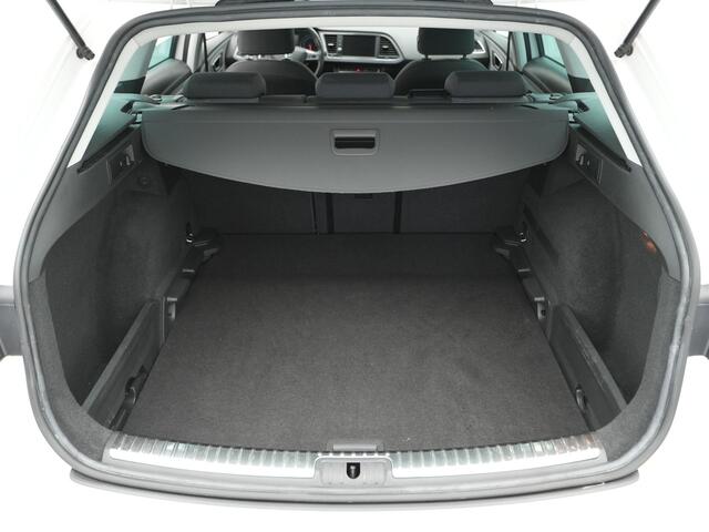 Seat LEON ST 1.0 TSI 115pk DSG Style Business Intense Navigatie Pdc Clima Privacy glas Keyless