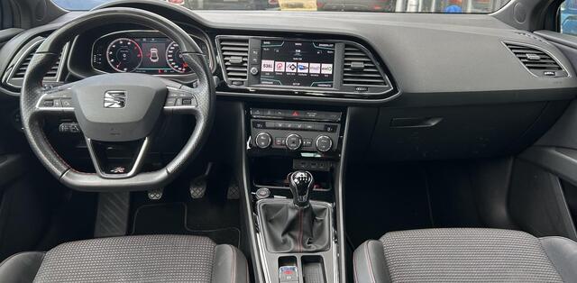 Seat LEON 1.5 TSI FR Business Intense 150PK | NL AUTO | 2e Eigenaar | NAP | Virtual Cockpit | Led Koplampen | Achteruitrijcamera | Adaptive Cruise Control | Navigatie | 17 Inch Lichtmetalen Velgen | Carplay | Navigatie | Parkeersensoren Voor en Achter |