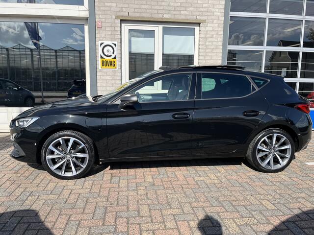 Seat LEON 1.4 TSI eHybrid PHEV FR / AUTOMAAT/ PANO/ ALCANTARA/ PARK.SENSOR.V+A/ CAMERA/ FULL LINK/ DCC/ ACC/ STUUR+STOELVERWARM./ MEMORY SEAT/ DODEHOEK/ KEYLESS/ DIGITAL DASH/ NAVI/ DAB/ CLIMA/ LED/ 18'' LMV