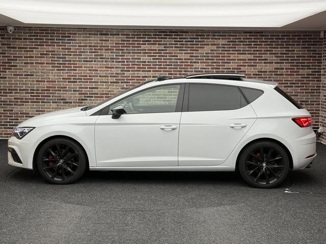 Seat LEON 1.5 TSI FR Ultimate Edition Black | Pano | Camera | DSG |