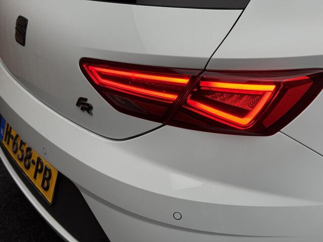 Seat LEON 1.5 TSI FR Ultimate Edition Black | Pano | Camera | DSG |