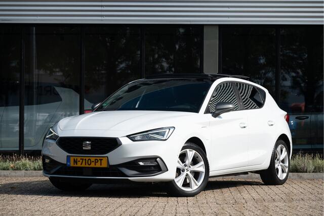 Seat LEON 1.4 TSI eHybrid FR | Pano | Afn. Trekhaak | Navi | Camera | Park Assist | Memory