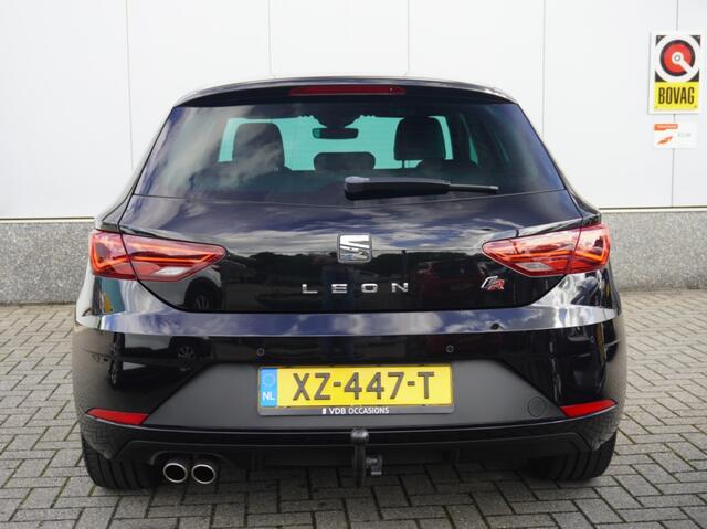 Seat LEON 1.5 TSI FR Bns. Intense CarPlay | Keyless | Led| Trekhaak | NAP