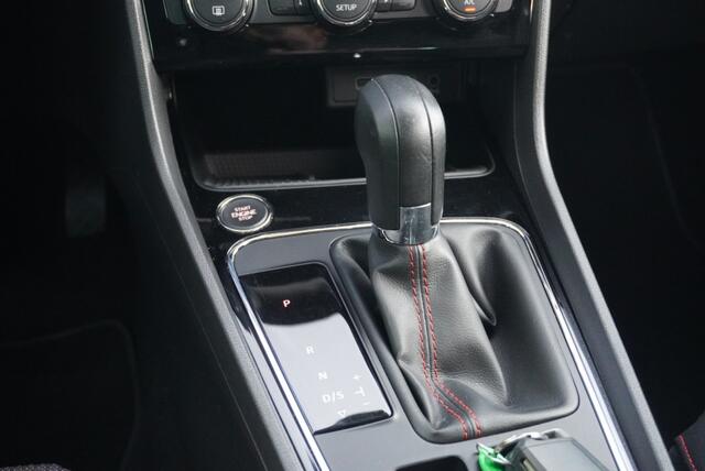 Seat LEON 1.5 TSI FR Bns. Intense CarPlay | Keyless | Led| Trekhaak | NAP