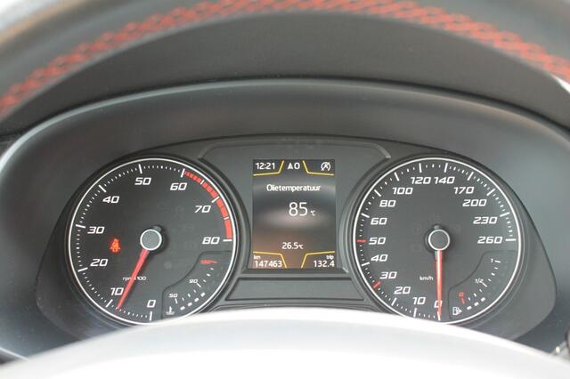 Seat LEON Seat Leon 1.4 ECO TSI Xcellence / Carplay / Rijklaar! / Parkeersensoren
