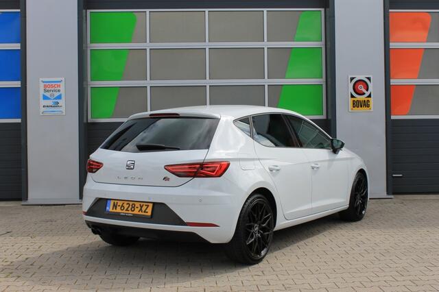 Seat LEON Seat Leon 1.4 ECO TSI Xcellence / Carplay / Rijklaar! / Parkeersensoren