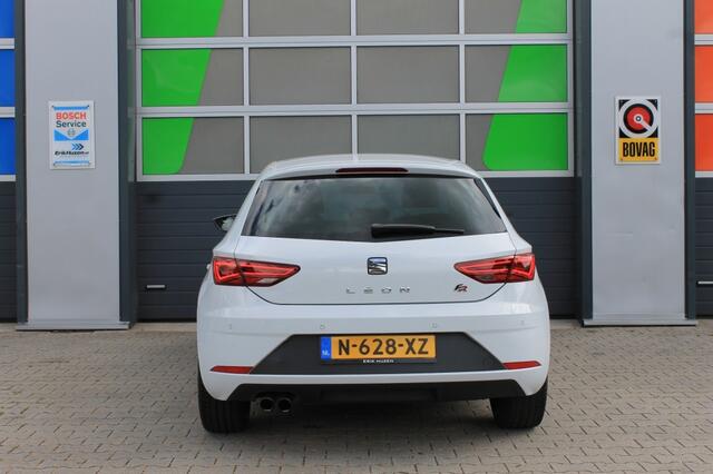 Seat LEON Seat Leon 1.4 ECO TSI Xcellence / Carplay / Rijklaar! / Parkeersensoren