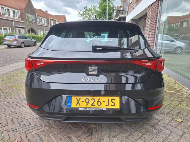 Seat LEON 1.0 TSI Style Business Intense /Camera/Navi/Clima/1e Eig/Garantie