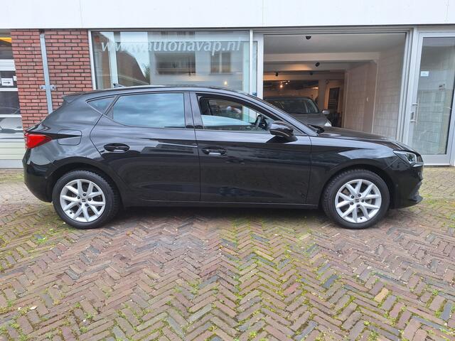 Seat LEON 1.0 TSI Style Business Intense /Camera/Navi/Clima/1e Eig/Garantie