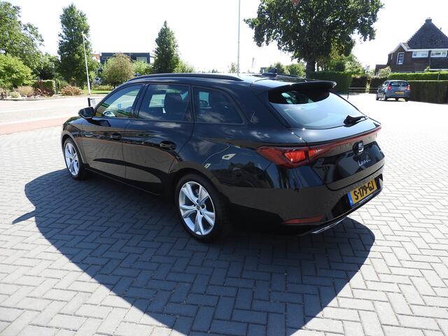 Seat LEON Sportstourer 1.5eTSI FR DSG Business Intense, Carplay, Trekhaak