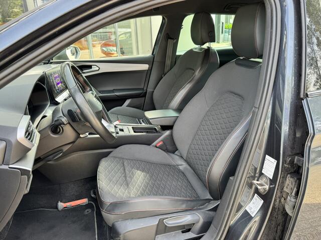 Seat LEON Sportstourer 1.5 eTSI FR*AHK*LED*Navi*EXPORT/EX.BPM*