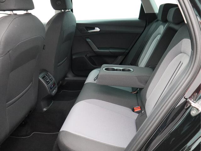 Seat LEON Sportstourer 1.0 TSI Style Business Intense/ lage km/ compleet!