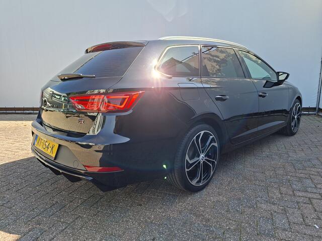 Seat LEON ST 1.5 TSI FR 150pk Carplay Camera Stoelverw. Business Intense