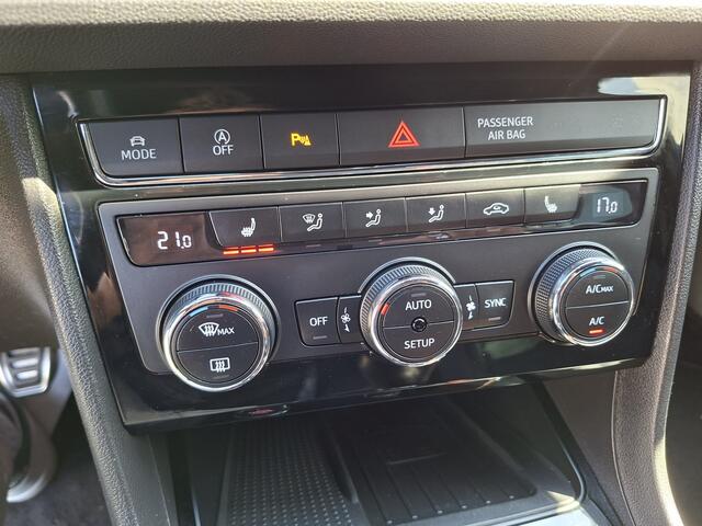 Seat LEON ST 1.5 TSI FR 150pk Carplay Camera Stoelverw. Business Intense